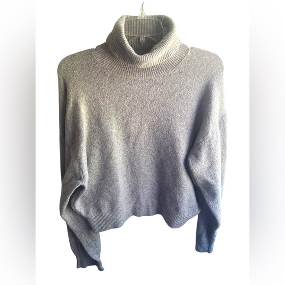 Weekday Women’s Beige Wool Blend Knit Aggie Turtleneck Sweater Sz‎ Small - Picture 1 of 5